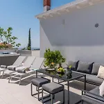 Luxury Family Apartment With Jacuzzi & Sea View Near Dubrovnik