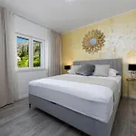 Luxury Family Apartment With Jacuzzi & Sea View Near Dubrovnik