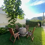 Lägenhet Luxury Family Apartment With Jacuzzi & Sea View Near Dubrovnik