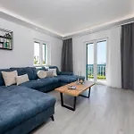 Lägenhet Luxury Family Apartment With Jacuzzi & Sea View Near Dubrovnik