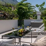 Lägenhet Luxury Family Apartment With Jacuzzi & Sea View Near Dubrovnik *