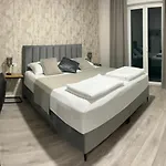 Lägenhet Luxury Family Apartment With Jacuzzi & Sea View Near Dubrovnik