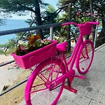 Luxury Family Apartment With Jacuzzi & Sea View Near Dubrovnik Lägenhet